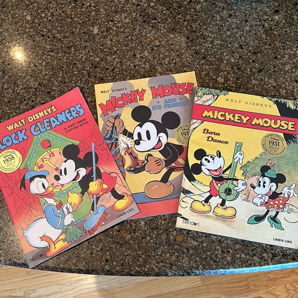 3 beautiful Mickey Mouse picture books from the vintage collection - Picture 1 of 12